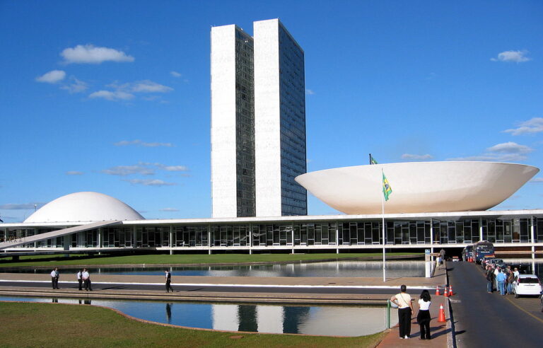 Reforma tributária sob pressão: 50 projetos no Congresso em ano eleitoral