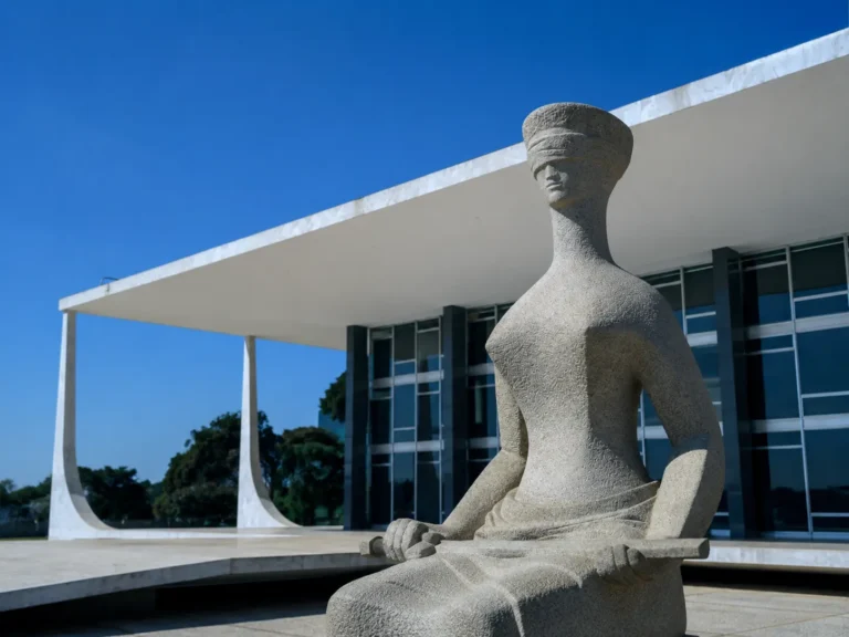 Empresas acumulam vitórias nos TRFs para excluir ISS da base do PIS e da Cofins