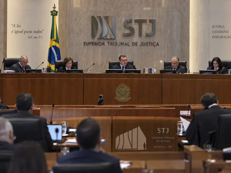 STJ mantém CPRB na base do PIS/Cofins e fecha tese em recurso repetitivo