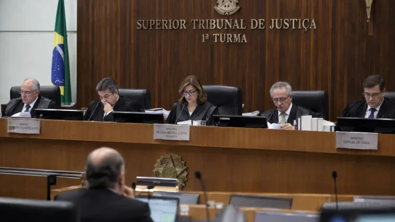 STJ mantém PIS/Cofins sobre Selic de depósitos compulsórios dos bancos